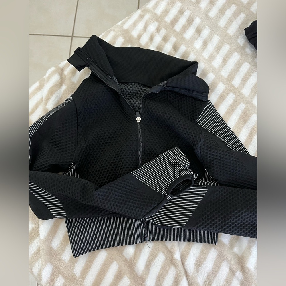 Grey and Black Long sleeve Workout Set With Leggings